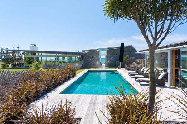 Kina Retreat - Luxury Nelson Holiday Home