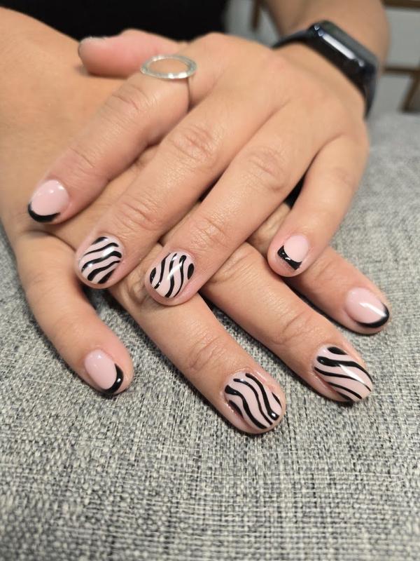 Verte Nails & Beauty